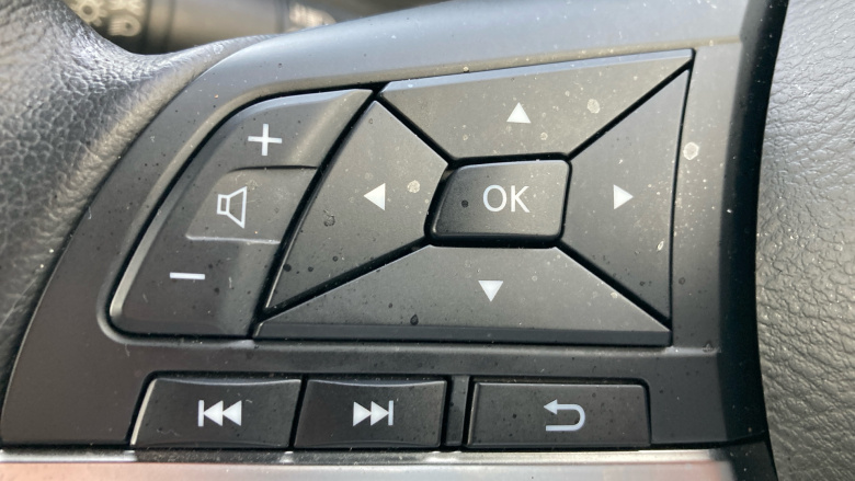 Nissan Juke 1.6 Hybrid N-Connecta 5dr Auto Hybrid Hatchback